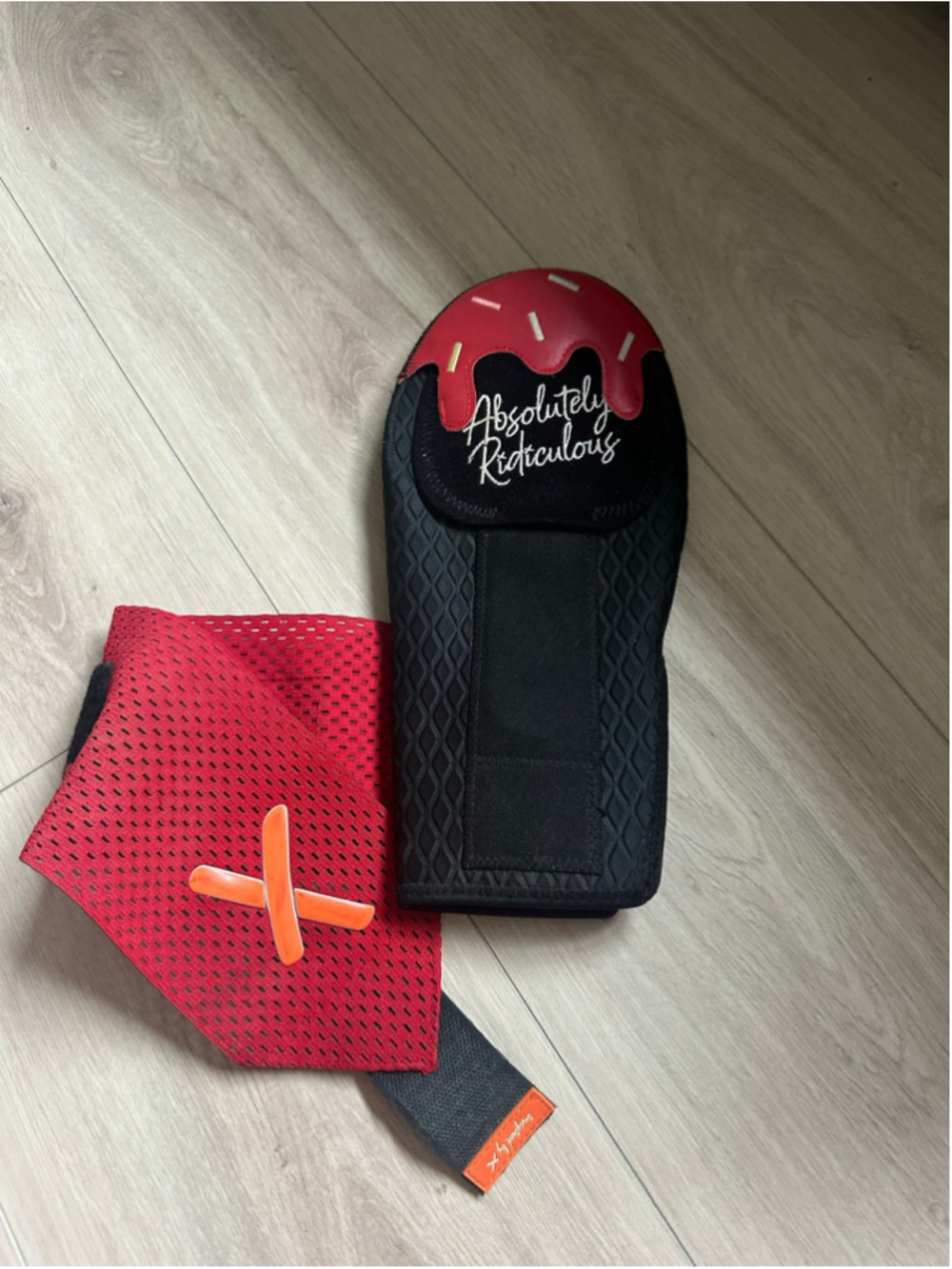 Absolutely Ridiculous sliding mitt